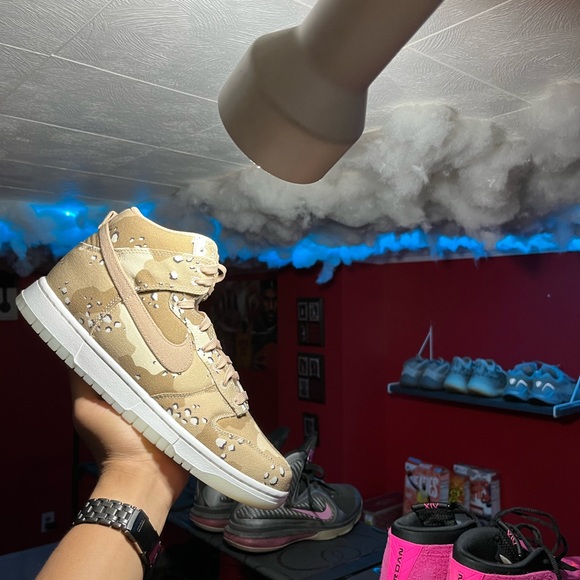 Stay Camouflaged In This Women Desert Camo Dunk High WMNS